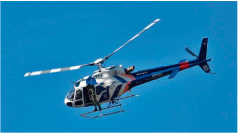 Helicóptero da NOTAER auxilia no socorro de vítima de acidente em Alegre