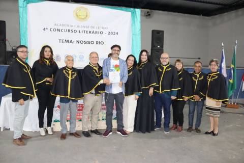 Academia Iunense de Letras premiou ganhadores de seu 4º Concurso Literário