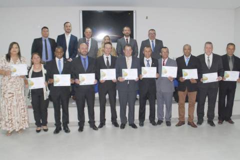 Justiça diploma prefeito, vice e vereadores de Dores do Rio Preto