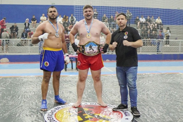 Atleta de Iúna vence luta em casa na Copa Interestadual de Wushu Sanda