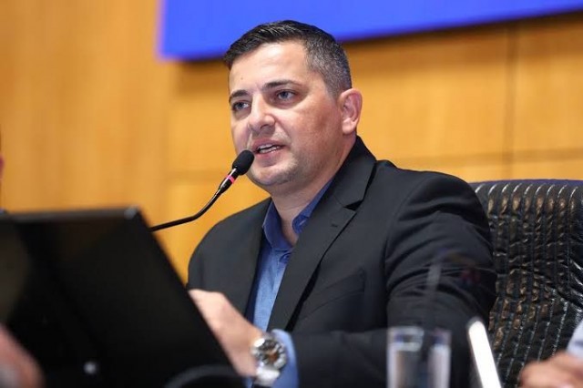 Callegari mostra independência política e garante seu nome para o Senado