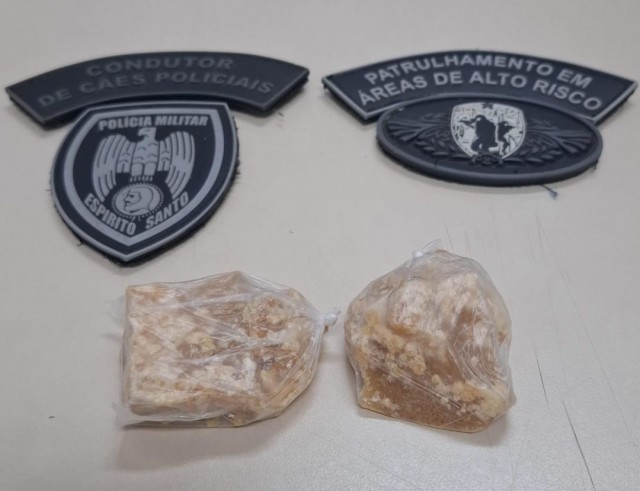 Lote de quase mil pedras de crack para revenda é apreendido em Guaçuí