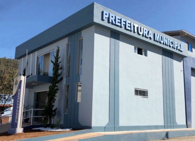 Prefeitura de Dores do Rio Preto abre processo seletivo para vagas em 9 cargos