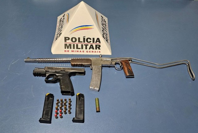 Armas de uso restrito são recuperadas próximo à divisa de Minas Gerais com Espírito Santo