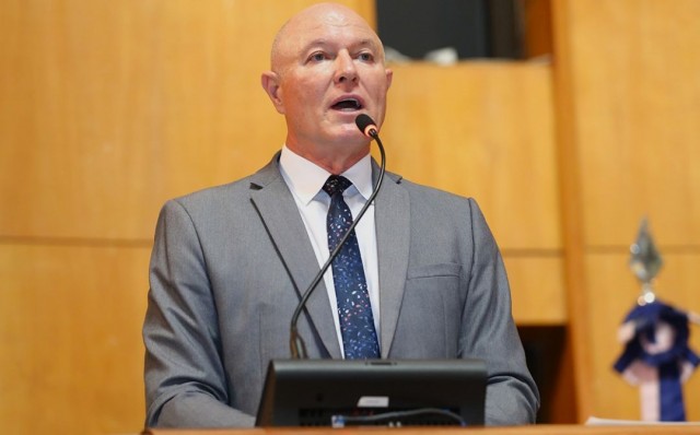 Ales aprova isenção fiscal em pagamento suplementar por escalas policiais