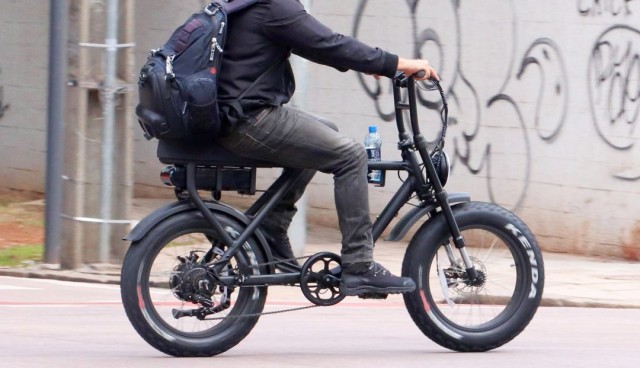 Governador pede regulamentação de bicicletas elétricas e ciclomotores