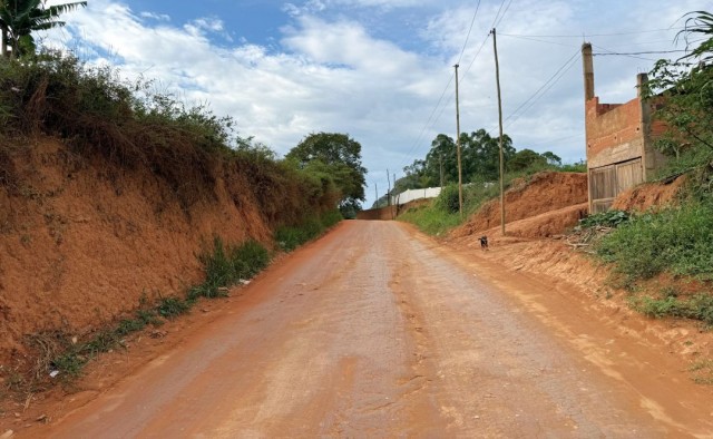 Governador vai autorizar edital para pavimentação de rodovia entre Iúna e Muniz Freire