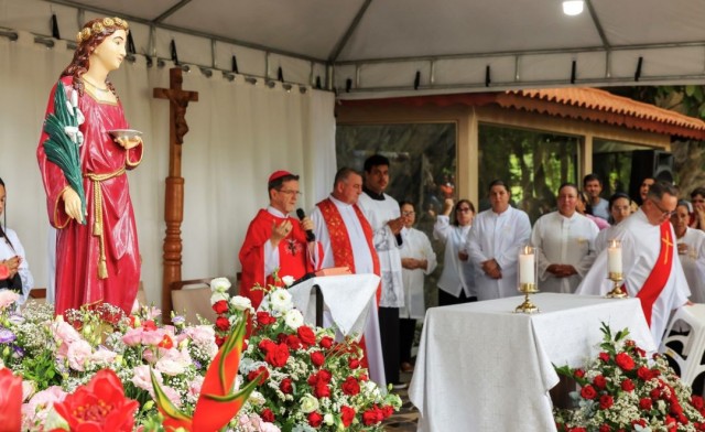 Festa de Santa Luzia reuniu centenas de fiéis em Iúna no último sábado (13)