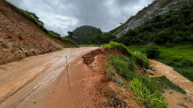 Defesa Civil de Muniz Freire informa interdição parcial da rodovia ES-379