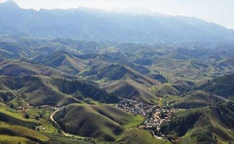 Revisão de divisas vai manter comunidades de Divino de São Lourenço no município