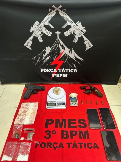 Força Tática prende dois homens por tráfico em Alegre