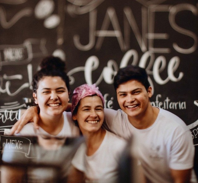 Cafeteria Jane’s Coffee celebra 7 anos de história e consolida espaço de convivência em Irupi