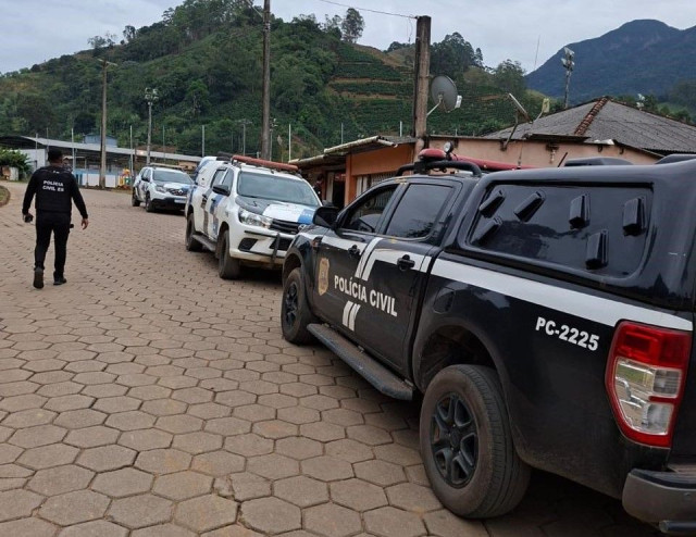 Operação em Santa Marta apreende celulares e droga em Ibitirama