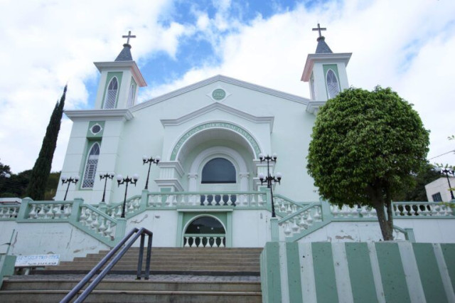Festa de Nossa Senhora Mãe dos Homens reúne novena, shows e passeio ciclístico em Iúna