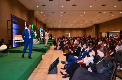 Advogado de Iúna participa do maior congresso jurídico da América Latina