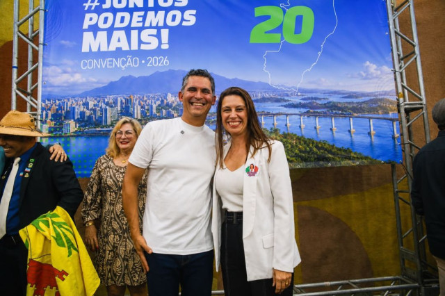 Após convenção do Podemos, Cyntia Grillo oficializa pré-candidatura a deputada estadual