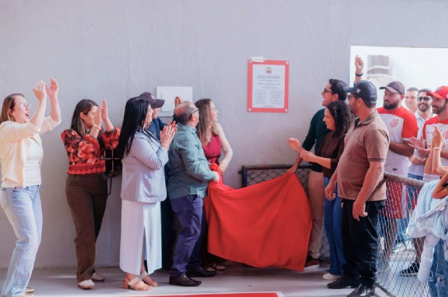 Irupi entrega reforma e ampliação em escola municipal e quadra poliesportiva