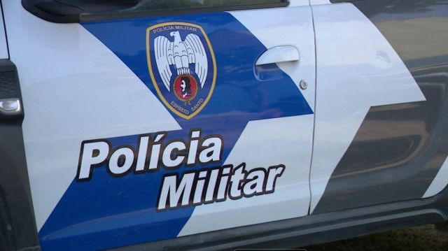 Ataque com tesoura deixa mulher ferida e suspeita é procurada pela PM