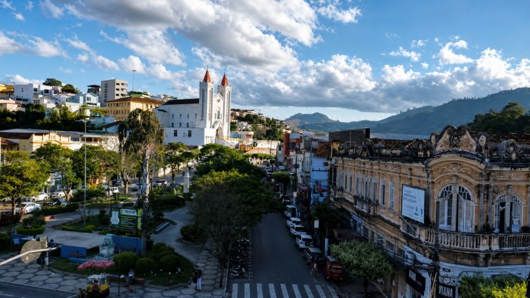 Vista panorâmica de Alegre, município que alcançou nota máxima no ranking Geral de Transparência e classificação “ótimo” nas três avaliações estaduais.